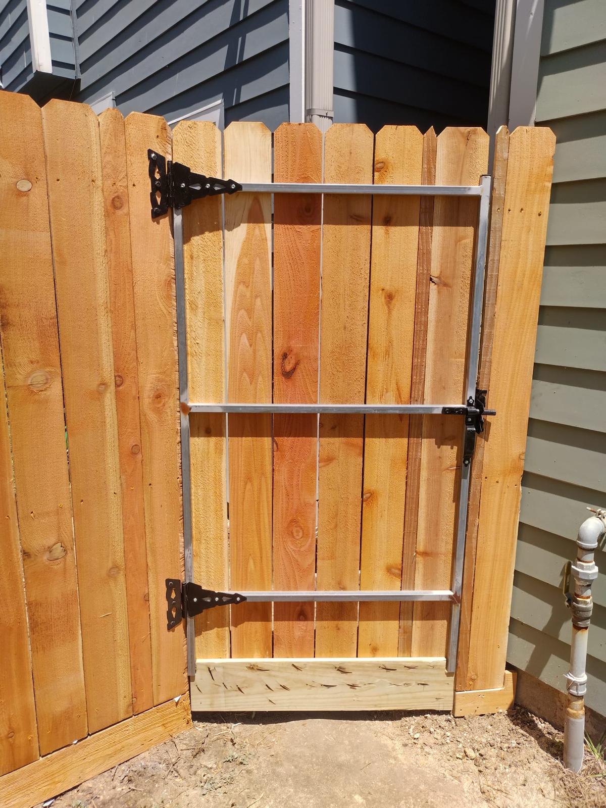 Plastic Gates - Image 5